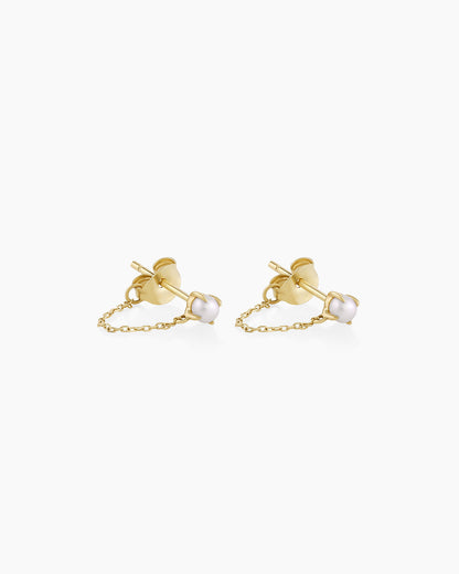 Pearl Newport Chain Huggie || option::14K Solid Gold