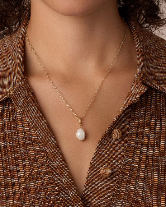 Vintage Shimmer Pearl Parker Charm || option::18K Gold Plated