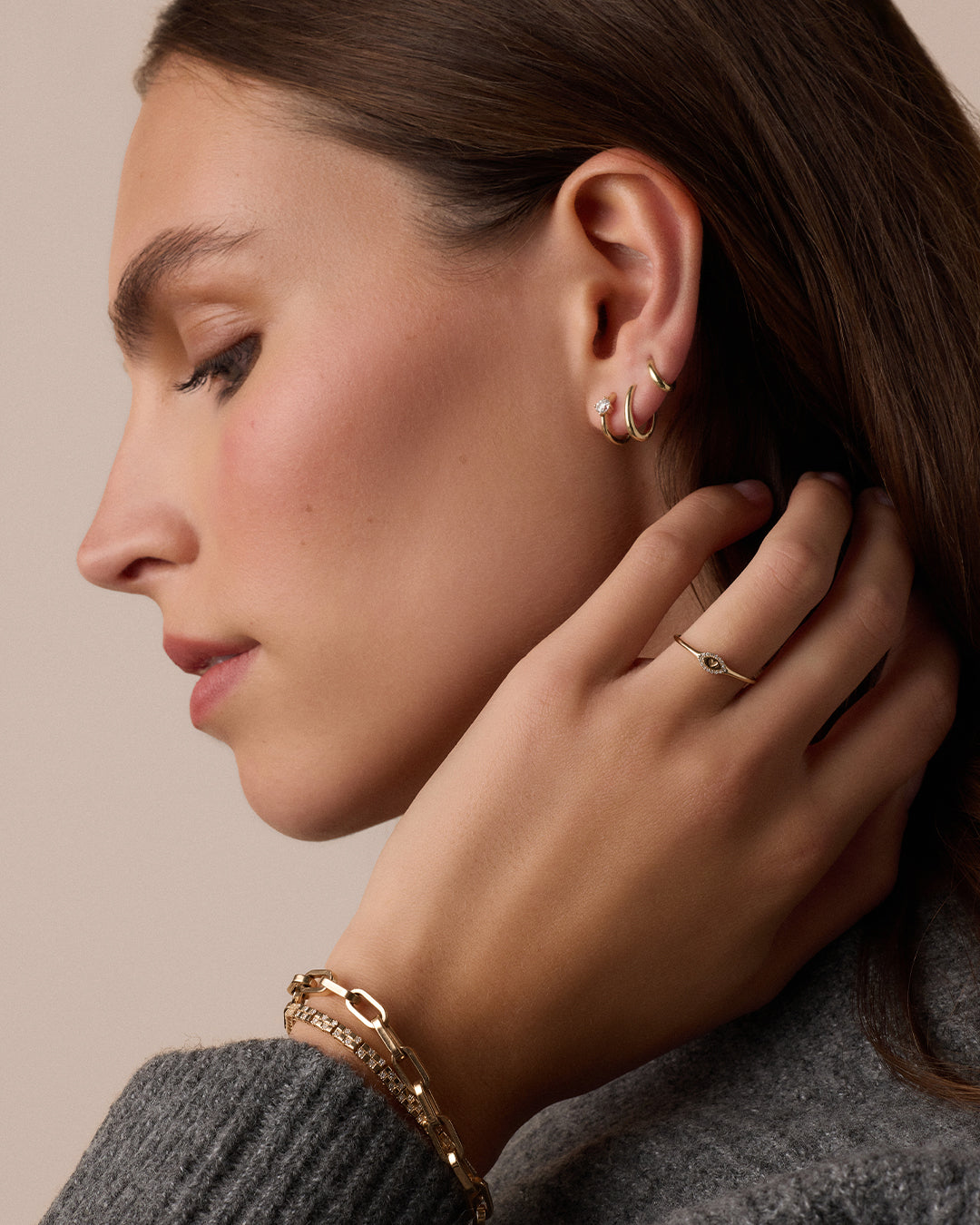 14k Gold Everyday Oval Huggies