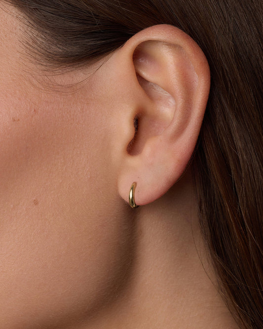 14k Gold Everyday Oval Huggies