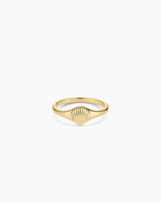 Scallop Mini Signet Ring || option::18K Gold Plated