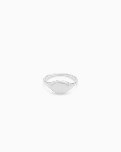 Silver plated signet ring || option::Silver Plated